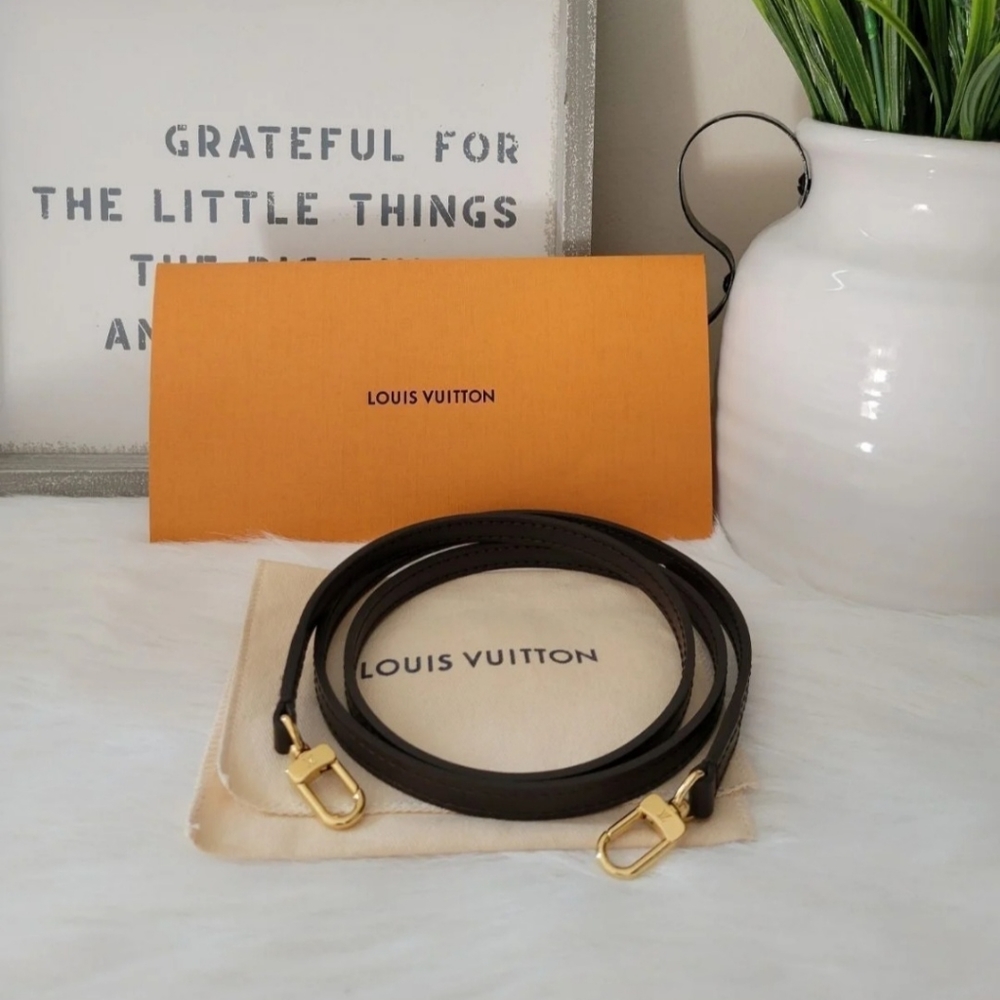 Louis Vuitton DE strap